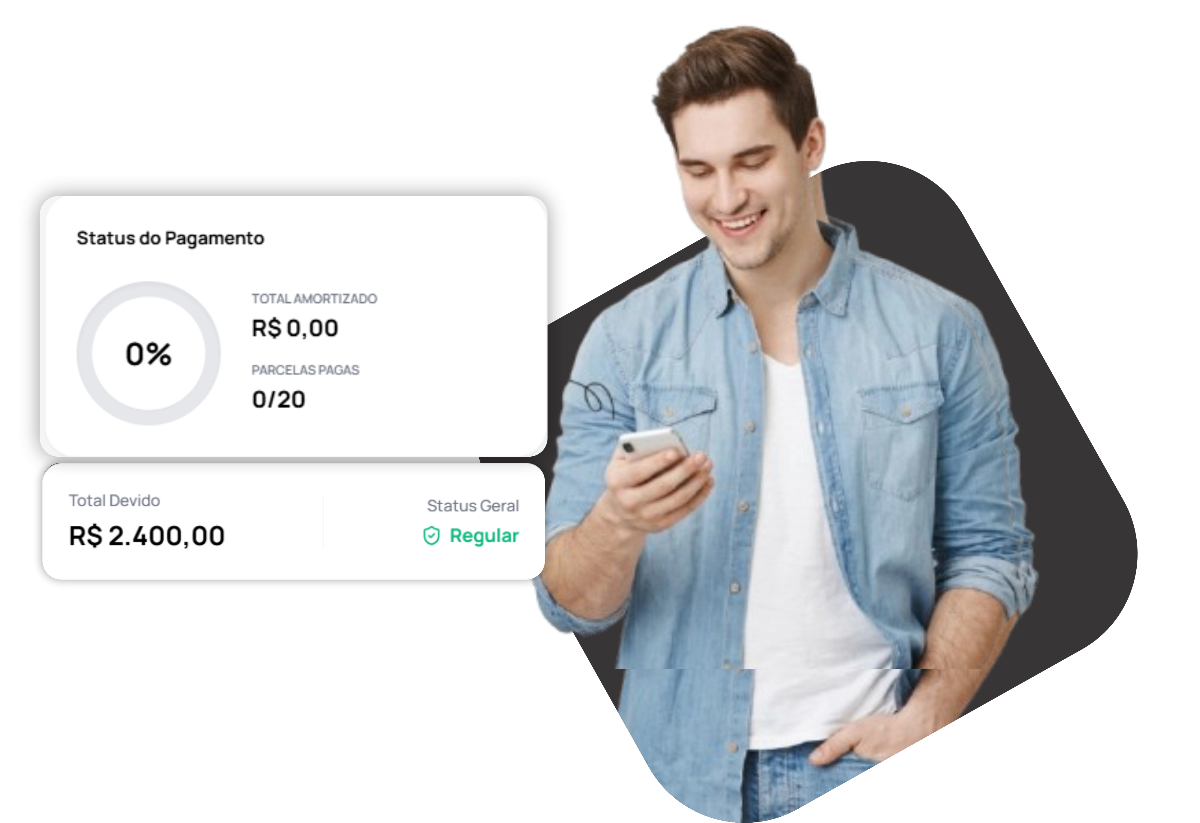 Homem sorrindo com celular